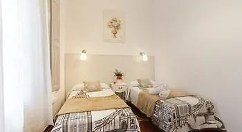 Otel Hostal Dragonfly Bcn Barselona